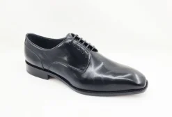 Burnished Calfskin Lace-Up Shoe Black