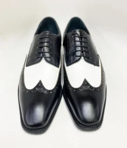 Burnished Leather Lace-Up Shoe Black/White
