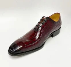 Crocodile Embossed Calfskin Lace-Up Oxford Burgundy