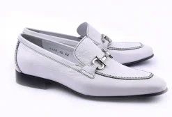 Style: 4428 White