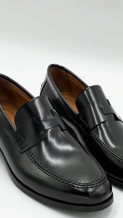 Style: 38154-Black