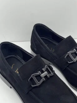 Style: 24027-Black