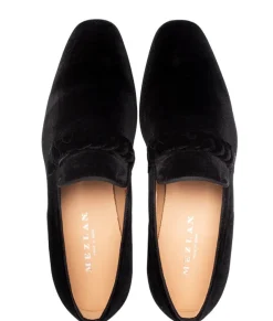 Style: 21107-Black
