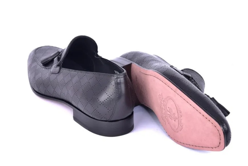 Style: 5509-Black