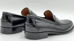 Style: 38154-Black