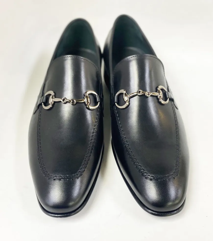 Style: 4428-Buckle-Black
