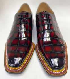 Style: Ghost-Burgundy
