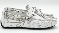 Style: Graffiti-White