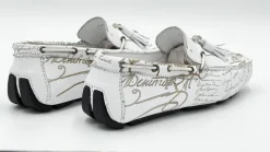 Style: Graffiti-White