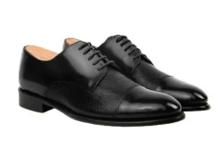 Style: Lauro-Black