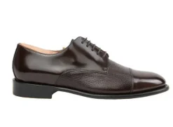 Style: Lauro-Brown