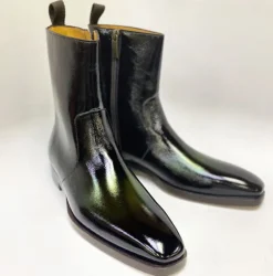 Style: Marquez-Dark Brown