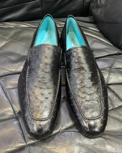 Style: Menor-Black