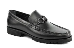 Style: Newport-P04-Black
