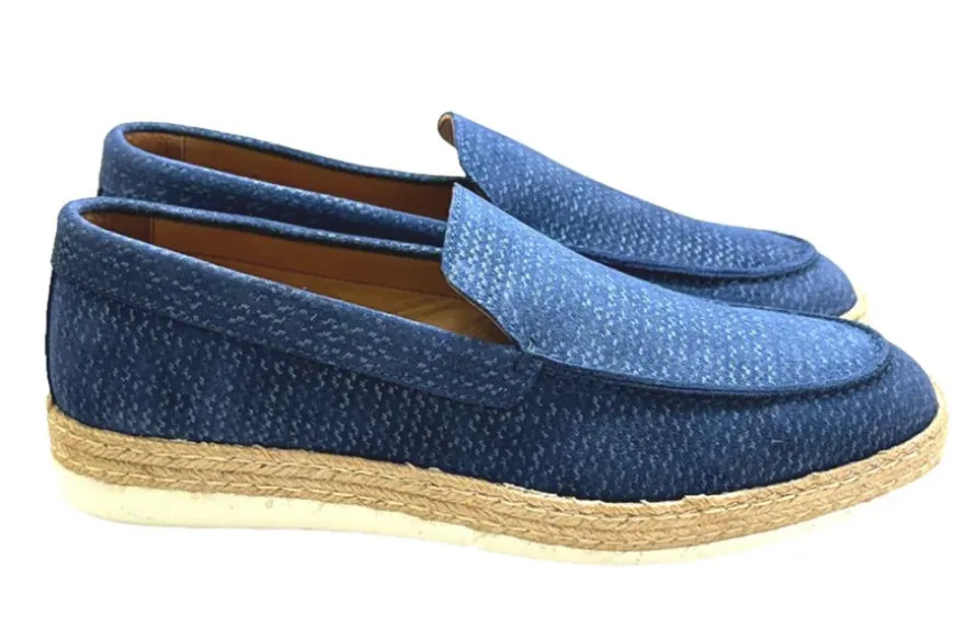 Style: Nuovo-Blue