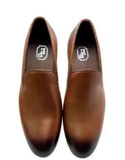 Style: Pelle Warren P00053 Tan