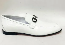 Style: 24020P-White