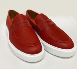 Style: 811200-Red