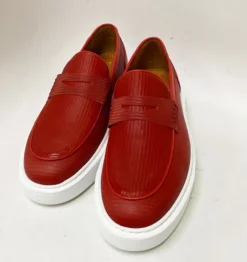 Style: 811200-Red
