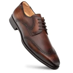 Style: Tasso-Chestnut