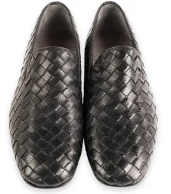 Style: Veneta-Black