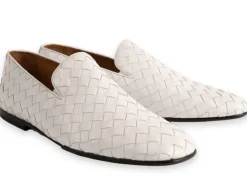 Style: Veneta-White