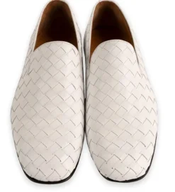 Style: Veneta-White