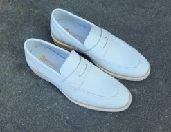 Style: 519-04-White